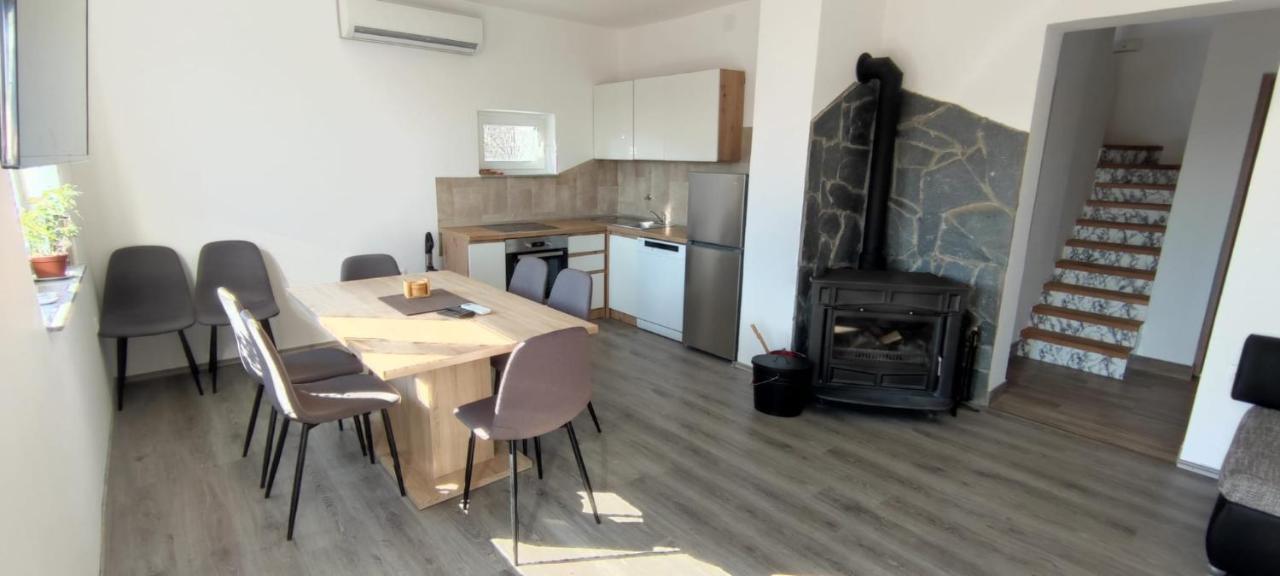Apartman Lynx On Lake Sabljaci Ogulin Eksteriør billede